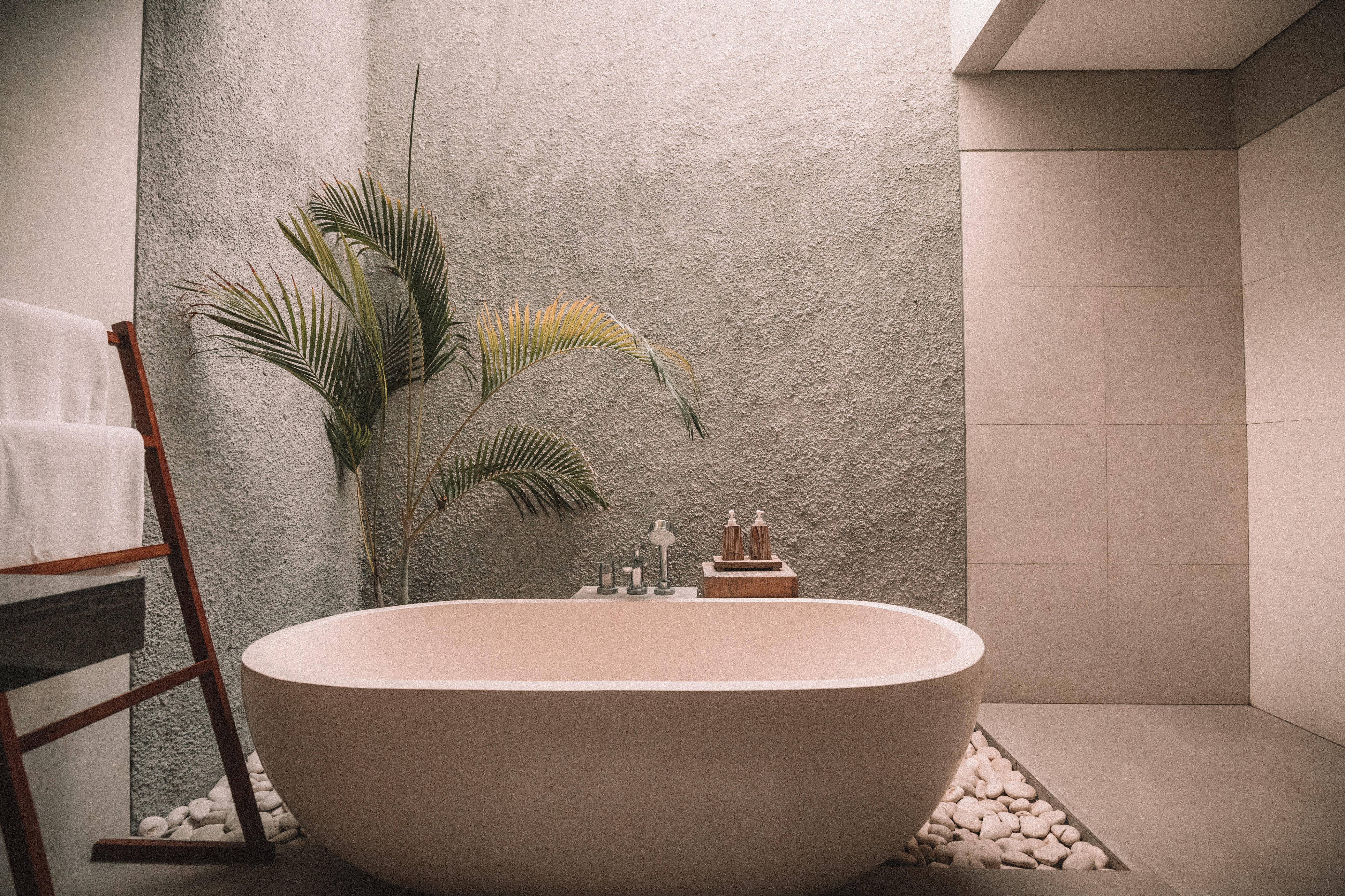 Olejek do kąpieli - odkryj relaksujący świat aromaterapii